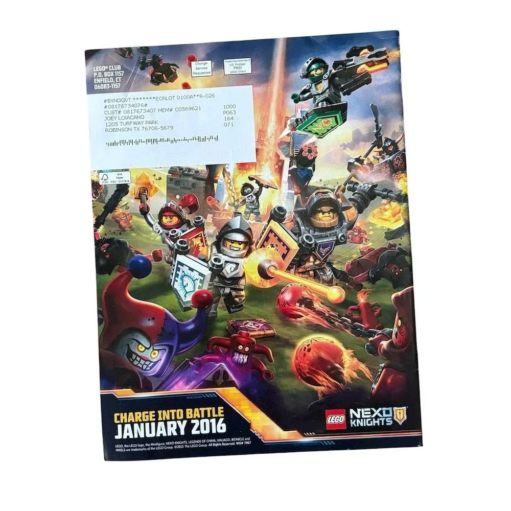 LEGO‎ Club Magazine Sep-Oct 2016 LEGO City Nexo Knights Comics Activities